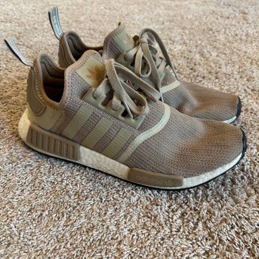 adidas NMD_R1 Raw Gold Cardboard Tan B79760 Men's Size 10.5 Boost